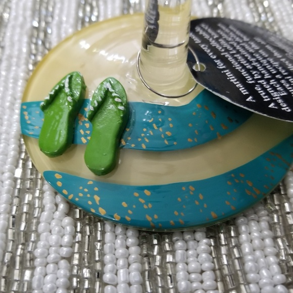 Lolita "Bikini" Martini Glass - Picture 6 of 8